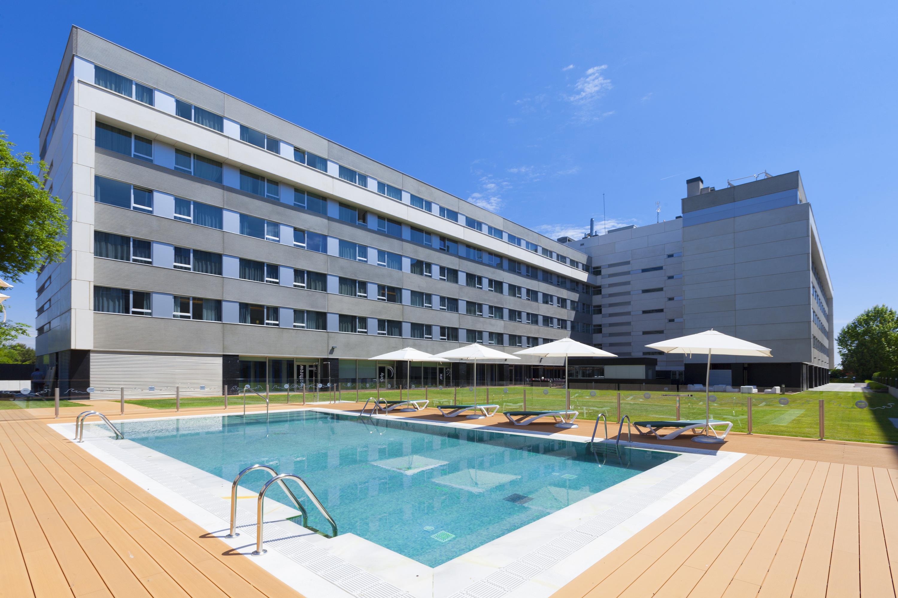 Hotel Axor Feria Madrid Exterior foto